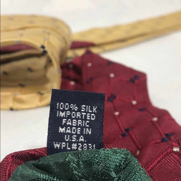 Tommy Hilfiger silk neck tie gold maroon navy squares front burgundy back men OS - Picture 6 of 6